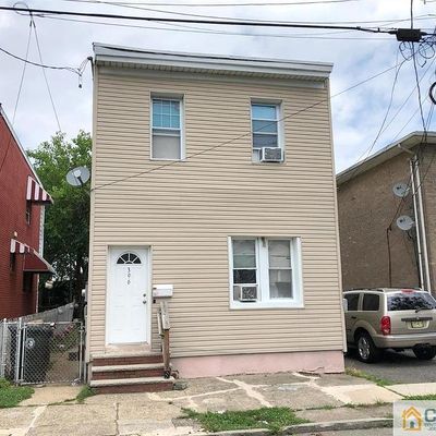 396 Keene St, Perth Amboy, NJ 08861