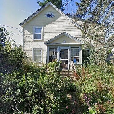 4 Chickering Ct, Andover, MA 01810