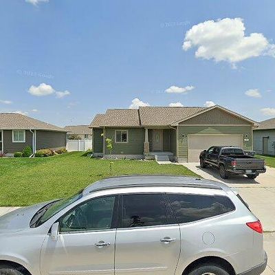 403 Buffalo Grass St, Grand Island, NE 68803