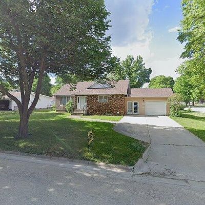 404 2 Nd Ave Sw, Pocahontas, IA 50574