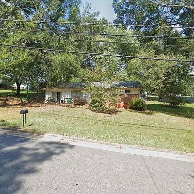 515 E 1 St St, Newton, NC 28658