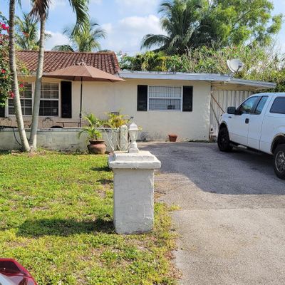 5531 Nw 76 Th Pl, Pompano Beach, FL 33073