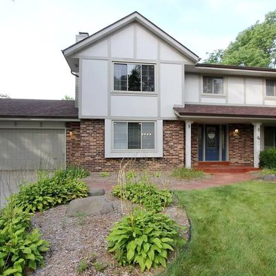 5650 Grandview Dr, Greendale, WI 53129