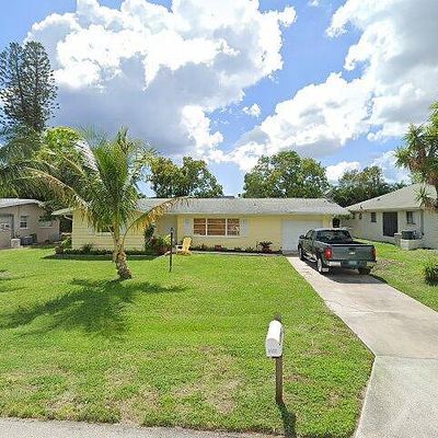 4968 Vincennes St, Cape Coral, FL 33904