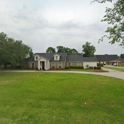 5 Fairway Dr, Lake Charles, LA 70605