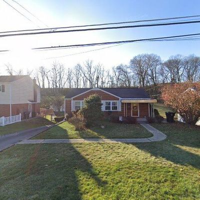 5046 Sherwood Rd, Bethel Park, PA 15102