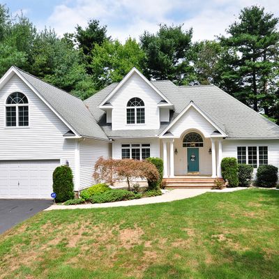 51 Steeplechase Dr, Manchester, CT 06040