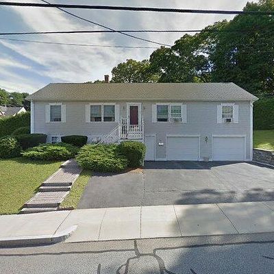 66 Warren Ave, Hyde Park, MA 02136