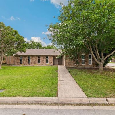 6700 Greendale Ct, North Richland Hills, TX 76182