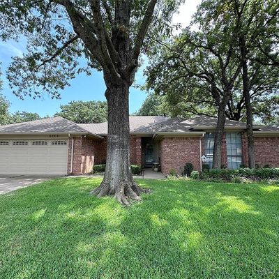 6748 Inwood Dr, North Richland Hills, TX 76182