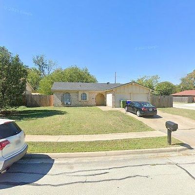 6965 Yorkston St, Watauga, TX 76148