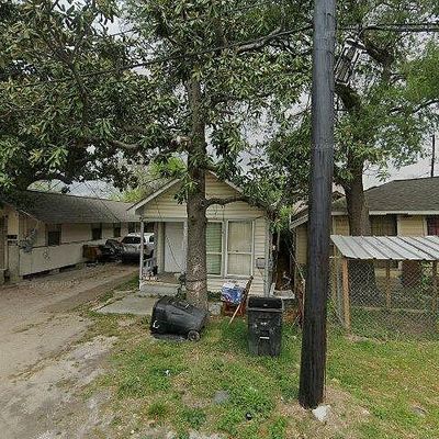 7043 Avenue L, Houston, TX 77011