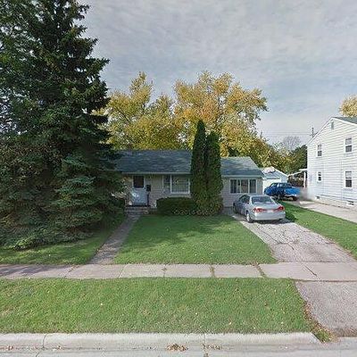 708 Carver Ln, Menasha, WI 54952