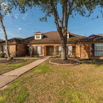 7090 Shanahan Dr, Beaumont, TX 77706