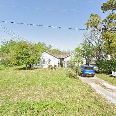 7102 Stewart St, Hitchcock, TX 77563