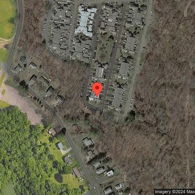 732 Robert Frost Dr, Branford, CT 06405