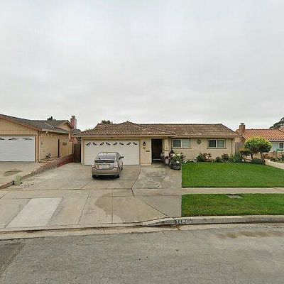 744 Saint Helen Way, Salinas, CA 93905