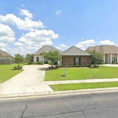 6092 Pelican Crossing Dr, Gonzales, LA 70737