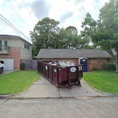 6106 Vicki John Dr, Houston, TX 77096