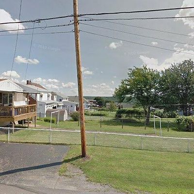 611 Cleveland St, Hazleton, PA 18201