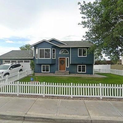 614 E Autumn Ave, Hermiston, OR 97838