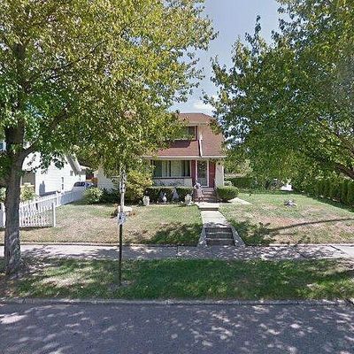 615 Sunset View Dr, Akron, OH 44320