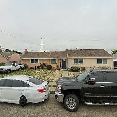 617 N Larkspur St, Lompoc, CA 93436