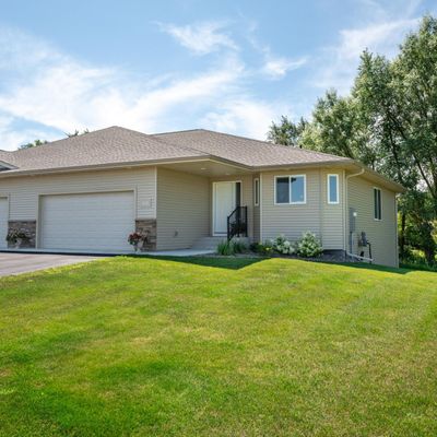 626 Union Ct, Cannon Falls, MN 55009