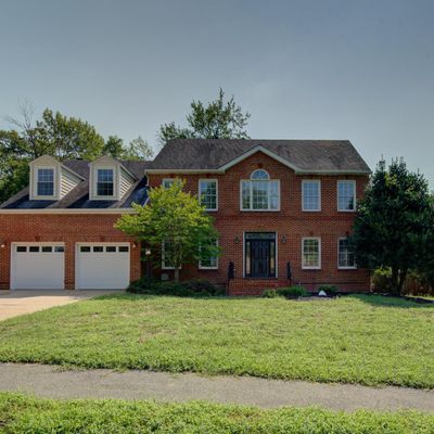 8207 Riverside Rd, Alexandria, VA 22308