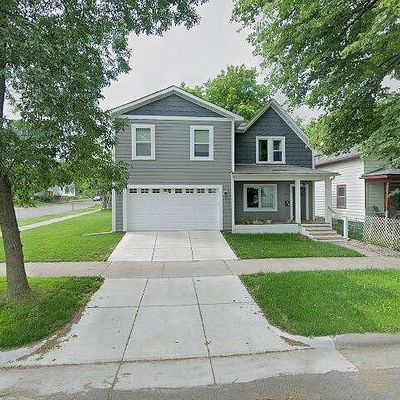 824 Carroll Ave, Saint Paul, MN 55104