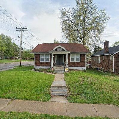 8302 Madison Ave, Saint Louis, MO 63114