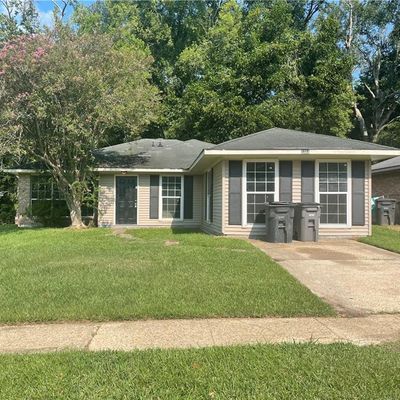 8724 Metairie Dr, Baton Rouge, LA 70810