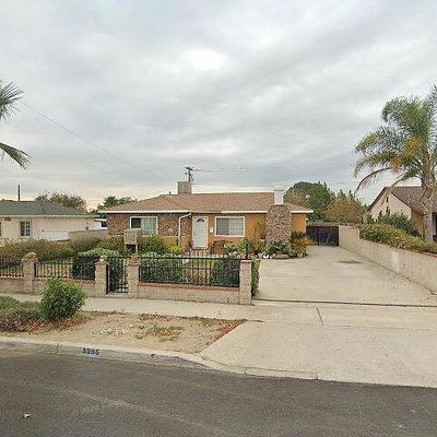 8996 Chantry Ave, Fontana, CA 92335