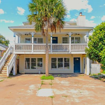 917 Riptide Ln, Carolina Beach, NC 28428