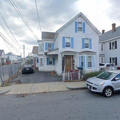 92 Shaw St, Lowell, MA 01851