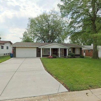 7556 Georgetown Dr, Hazelwood, MO 63042