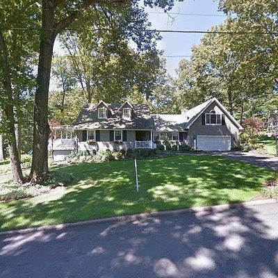 761 Highview Dr, Wyckoff, NJ 07481