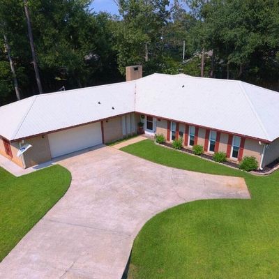 790 Hapuna Pl, Diamondhead, MS 39525