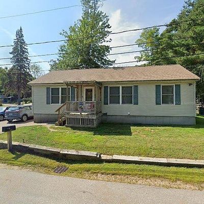 8 Brittany Ln, Laconia, NH 03246