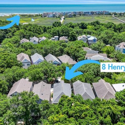 8 Henry Ln, Hilton Head Island, SC 29928