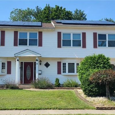 8 Marie Ln, Edison, NJ 08817