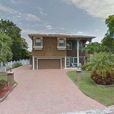 8008 2 Nd Ave W, Bradenton, FL 34209