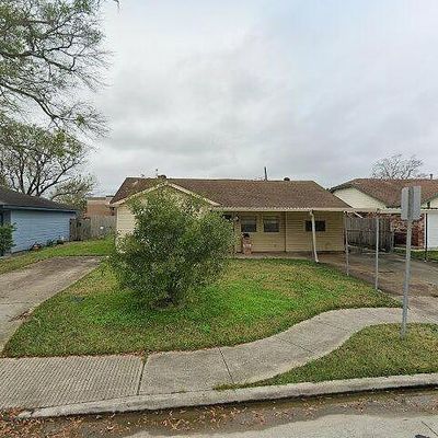 806 Grove St, Deer Park, TX 77536