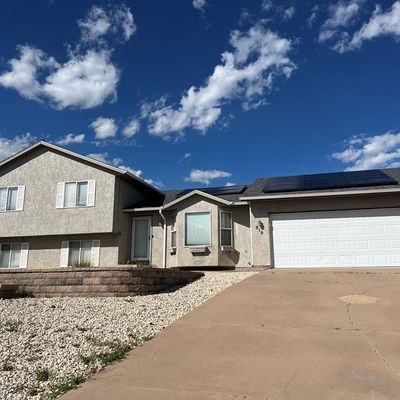 810 S Aguilar Ln, Pueblo, CO 81007