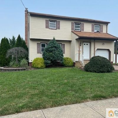 1 Kim Ann Pl, Parlin, NJ 08859