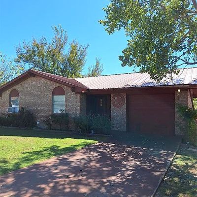 1004 Foch St, Ranger, TX 76470