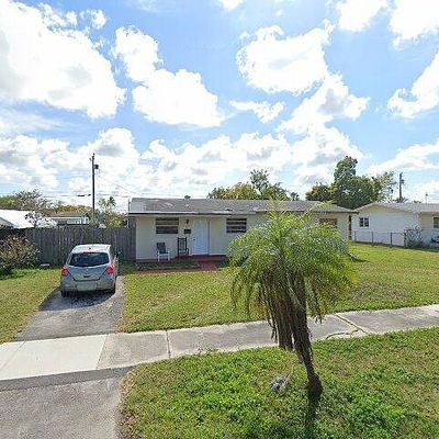 9520 Lisa Rd, Cutler Bay, FL 33157