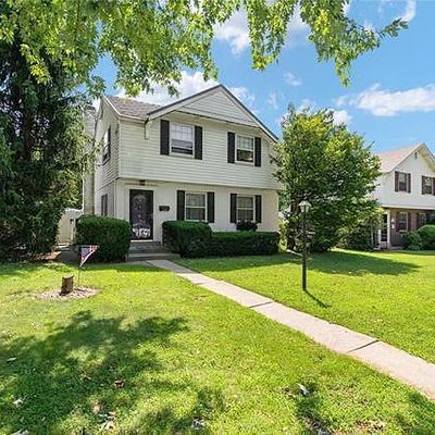 964 Buttonwood St, Emmaus, PA 18049