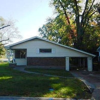 9846 Portage Dr, Saint Louis, MO 63136