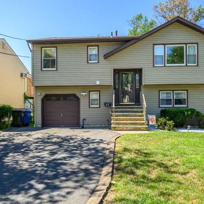 99 Hunt St, Iselin, NJ 08830